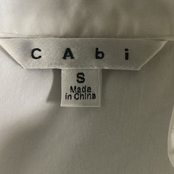 Cabi Chic Asymmetrical Studded Shirt Sz S White 118K - Picture 7 of 9